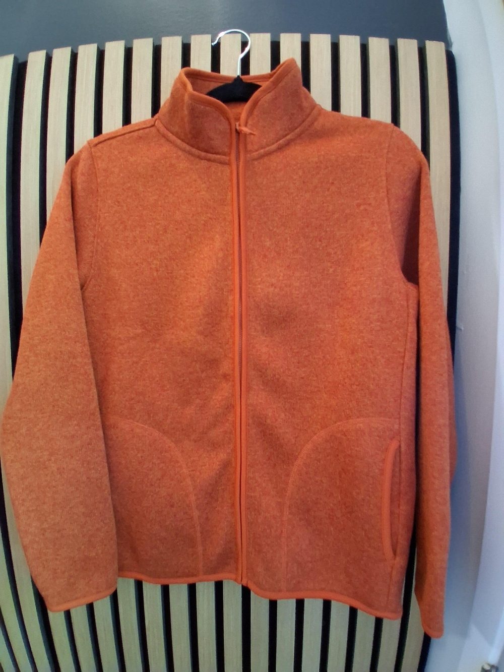 Uniqlo Woman s Orange Zip-Up Shirt Jacket
